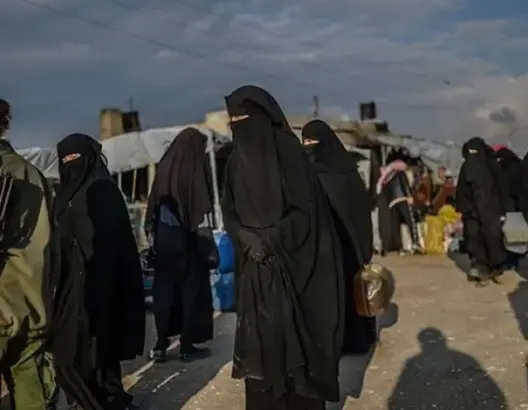 مغربيات بمخيم “الهول” في سوريا يشتكين انتزاع أطفالهن