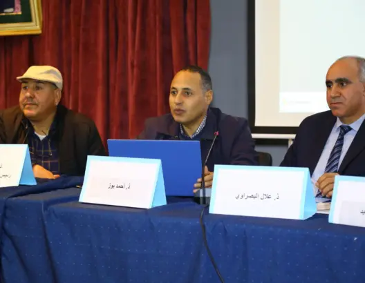 البوز: من يتقلد مسؤولية أو منصبا عليه أن يقبل الانتقادات