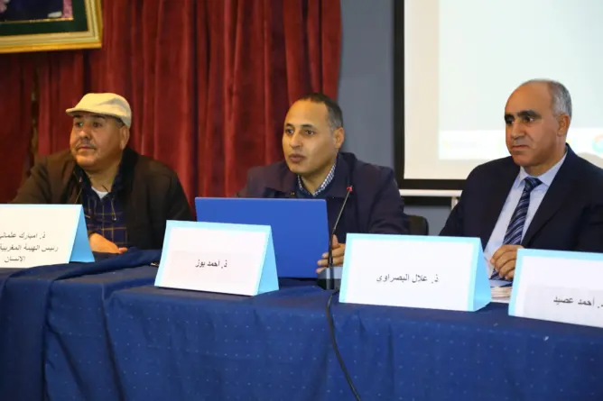 البوز: من يتقلد مسؤولية أو منصبا عليه أن يقبل الانتقادات
