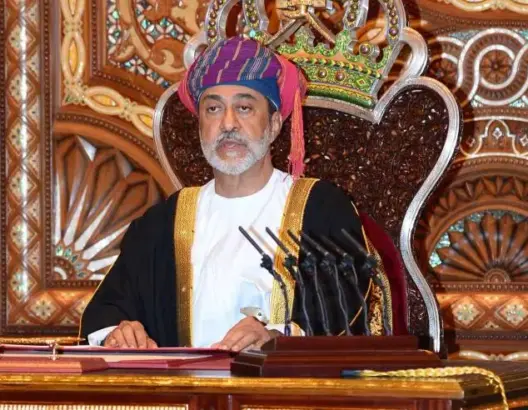 الملك يهنئ السلطان بن تيمور على توليه مقاليد الحكم بسلطنة عُمان