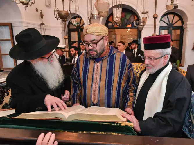 حاخامات أوروبا: ملوك المغرب وفروا الحماية للجاليات اليهودية ومكنوا من تطورها وإشعاعها