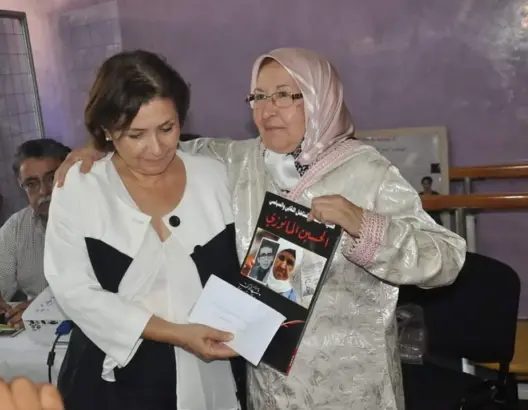 تونس تقر بالتعويض للمختطف المغربي الحسين المنوزي .. وأسرته ترحب