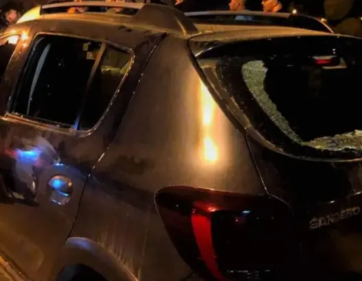 مباراة طنجة والرجاء تنتهي بأحداث شغب.. إصابة 3 أمنيين واعتقال 13 مشجعا
