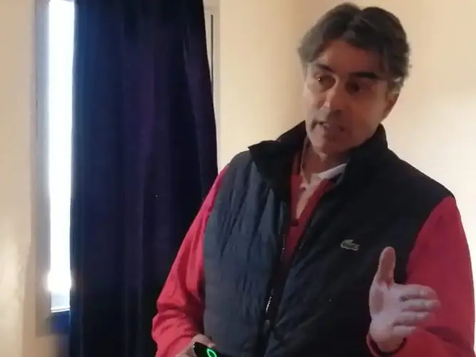 الحسنية تعين لحرش مديرا تقنيا وتحتفظ بأوشريف لنهاية الموسم