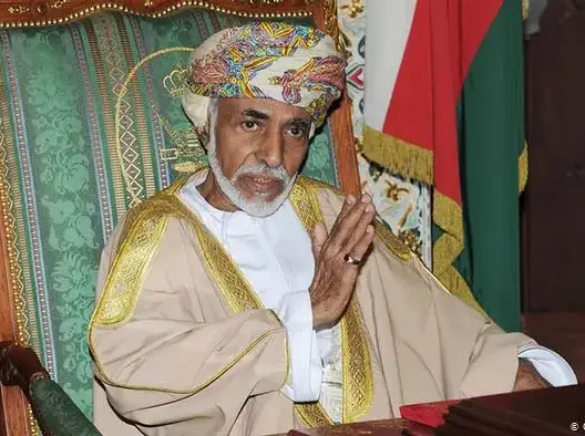 قابوس،عمان، وفاة، البلاط