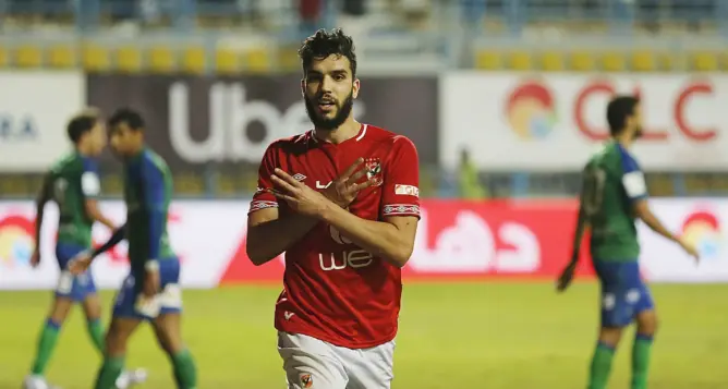 مدرب الإتفاق السعودي يكشف مصير النجم المغربي أزارو بعد نهاية إعارته