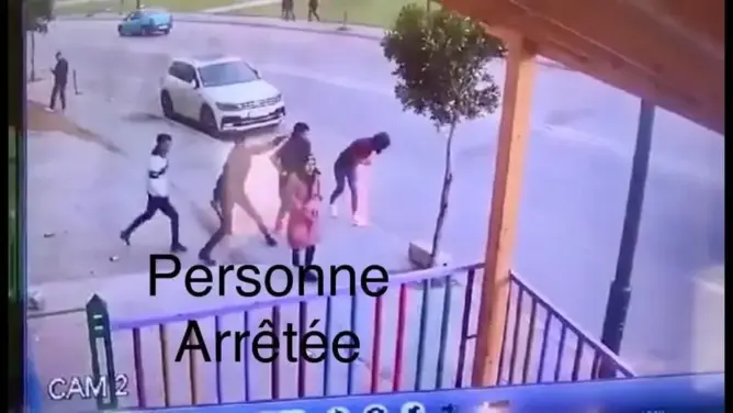 ظهر في فيديو وهو يسرق المارة.. أمن طنجة يعتقل شابا بتهمة السرقة