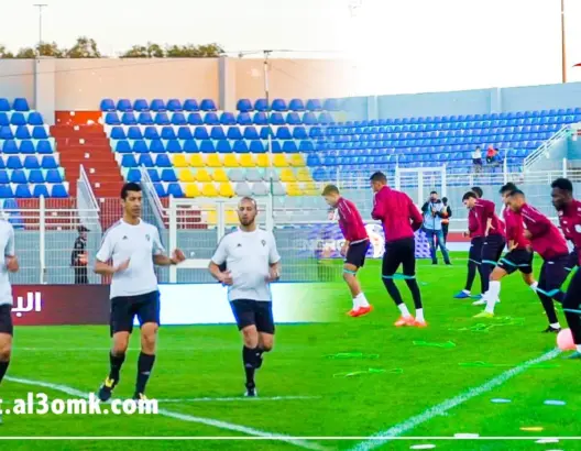 حضور طاقم التحكيم وفريق الدفاع الجديدي بملعب العبدي قبل مواجهة الرجاء (فيديو)