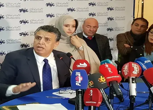 وهبي يعلن ترشحه لرئاسة البام.. ويدعو للخروج من حضن الدولة (فيديو)