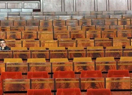 يايموت: تصفية تقاعد البرلمانيين يجب أن تمتد للوزراء وكبار المسؤولين