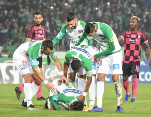 الرجاء يعقد برلمانه للحسم في لقاء الدفاع الحسني الجديدي