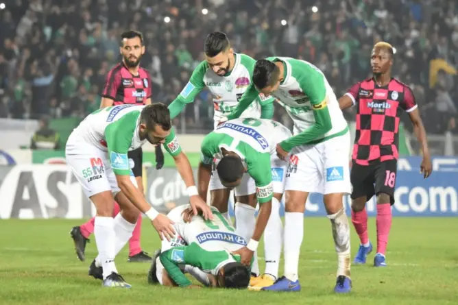 الرجاء يعقد برلمانه للحسم في لقاء الدفاع الحسني الجديدي