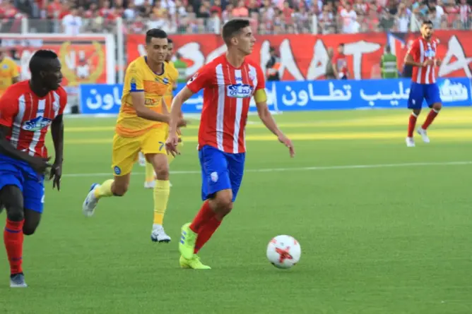 حصري.. الرجاء والمغرب التطواني يتوصلان لاتفاق بشأن انتقال المكعازي