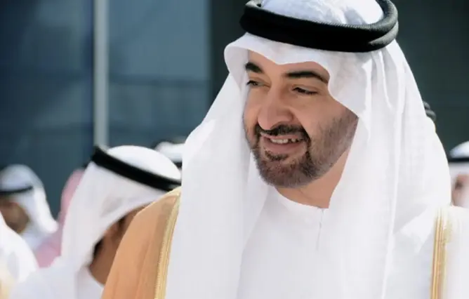“نيويورك تايمز”: الشيخ محمد بن زايد اشتغل نادلا بمطعم بالمغرب