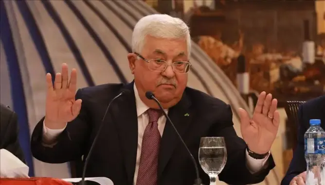 محمود عباس يتبرأ من حماس ويدعو لإطلاق سراح الأسرى الإسرائليين