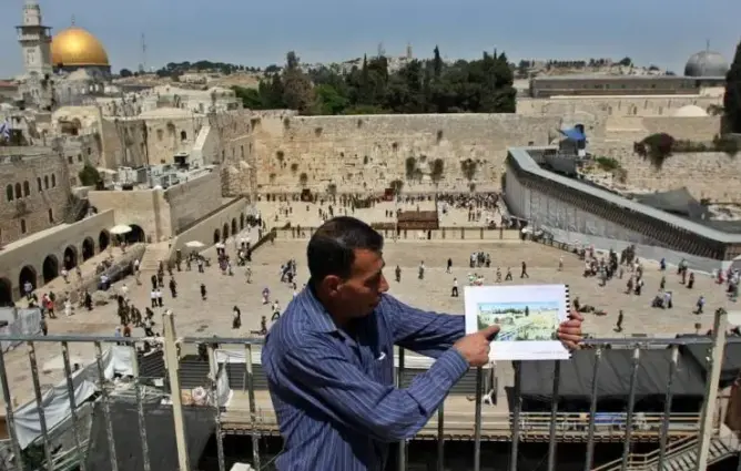 دراسة ترصد استقرار المغاربة بالقدس ومصيرهم بعد هدم حارة المغاربة