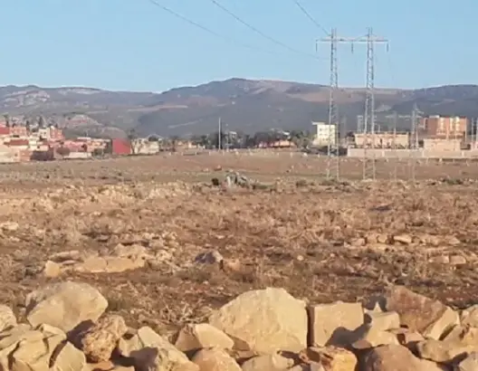 بسبب بقعة أرضية.. الأغلبية بجماعة أزيلال ترد على رئيسة المجلس