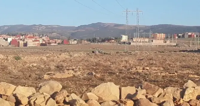 بقعة أرضية بـ114 مليونا تثير جدلا بأزيلال .. ورئيسة الجماعة توضح