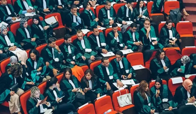 الحكومة تسن تدابير استثنائية بأثر رجعي لتفادي تأخر ترقية عشرات القضاة