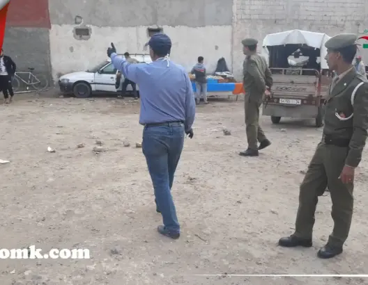 ساعات قبل إعلان الطوارئ .. السلطات تتدخل في أكبر حي شعبي بإنزكان (فيديو)