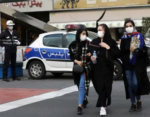 إيران تتجه لاعتماد قانون يستخدم الذكاء الاصطناعي لفرض الحجاب