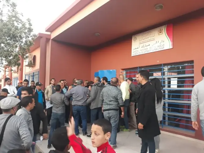 بسبب حضور حامي الدين لأيت ملول..اشتباكات بين أنصار أيت الجيد ومناضلي البيجيدي (صور)