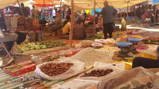 بعد تمديد الحجر .. لجنة وزراتية: الإنتاج كاف لتزويد السوق الوطنية للأشهر القادمة
