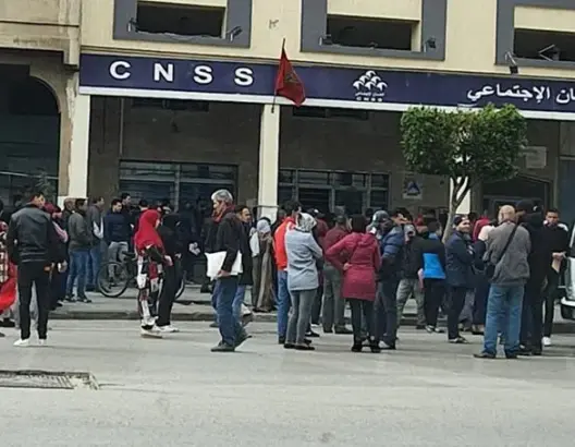اكتظاظ بوكالات الـCNSS للحصول على التعويضات.. ومطالب بالتدخل