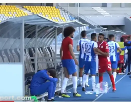 صدمة… بكاء وحسرة لاعبي اتحاد طنجة بعد الهزيمة أمام الوداد (فيديو)