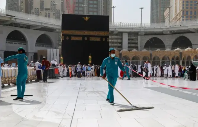 بسبب “كورونا”..السعودية تعلّق الدراسة بجميع المستويات