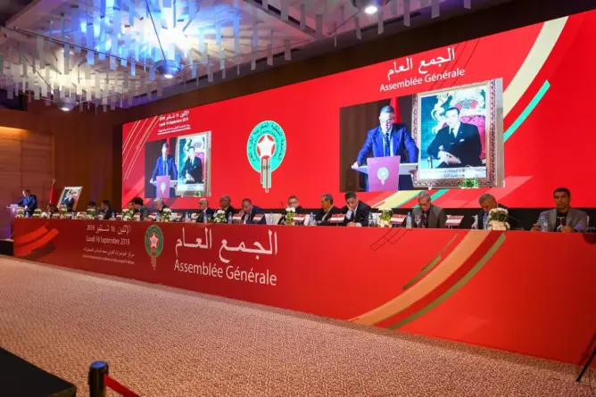 جامعة الكرة تتابع اللاعبين وتوجه نصائح تغدية بعد توقف المنافسات(فيديو)