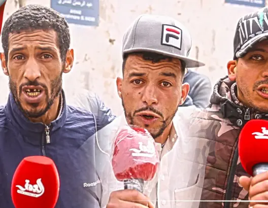مغاربة يرفضون البقاء في منازلهم ويكشفون السبب