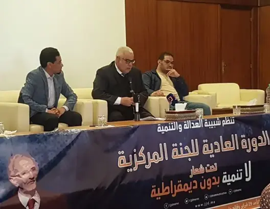 بنكيران يهاجم العثماني: لا أحد يلزم عليك أن تظل رئيسا للحكومة