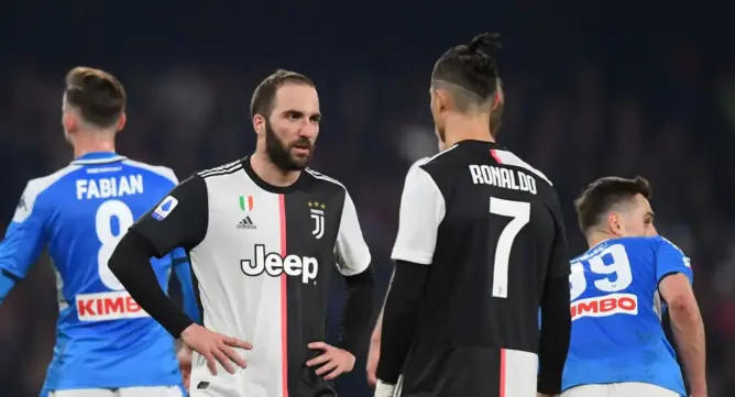 قتل 463 شخصا .. إيقاف الدوري الإيطالي بسبب انتشار فيروس “كورونا”