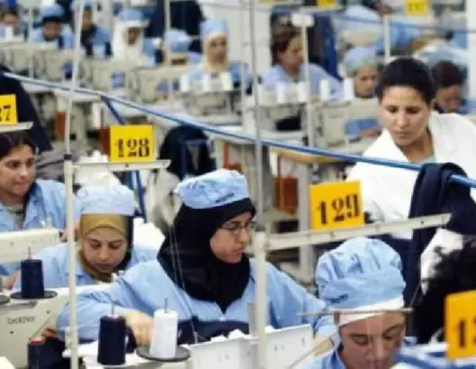 بعد ظهور بؤر صناعية .. 3 وزارات تدعو مسيري المقاولات لتعزيز الوقاية وتتوعد المخالفين