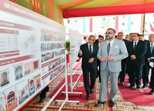 الملك يطلق بفاس برنامجا يعيد الاعتبار للمهن التقليدية بـ670 مليون درهم