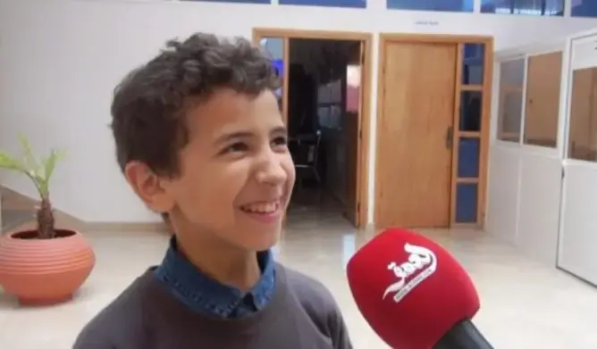 النابغة المغربي إيدر يتأهل لأكبر مسابقة عالمية للروبوتات بأمريكا (فيديو)