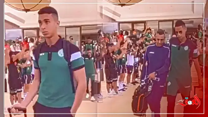 هكذا حفزت جماهير الرجاء عناصر الفريق بالفندق قبل مباراة مازمبي (فيديو)