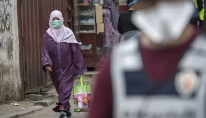 53 % من المغاربة غير مستعدين لإعادة الحجر الصحي و71% غير ملتزمين بالكمامة