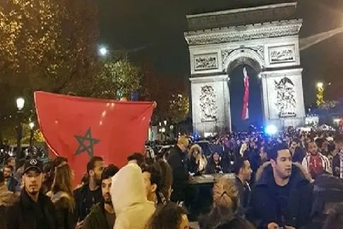 تنسيقية تطالب الحكومة بإعادة آلاف المغاربة العالقين بالخارج إلى حضن أسرهم