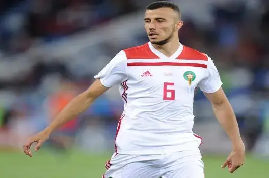 “بلاي ستيشن” وتداريب يومية.. هكذا يقضي غانم سايس فترة الحجر الصحي