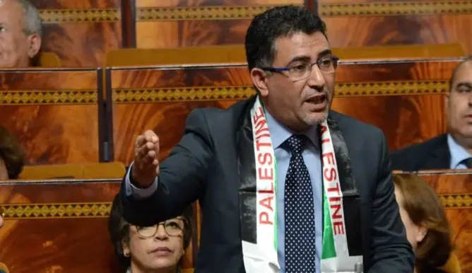 البرلماني حموني ينتقد عدم حضور وزراء إلى جلسات البرلمان
