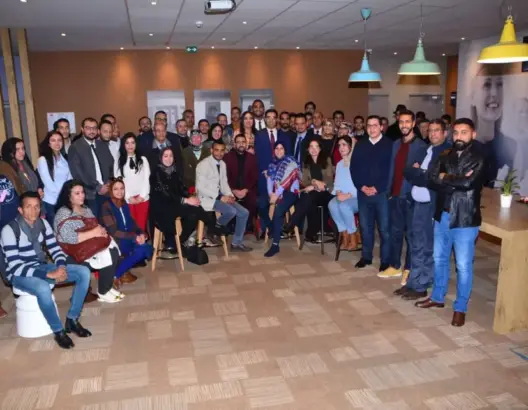 حكومة الشباب تدعو لإحداث ضريبة تضامنية على الثروة وتأميم المصحات الخاصة