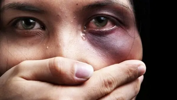 من الحجر المنزلي وزارة المصلي تعبئ مؤثرين وفنانين لتجنب العنف ضد النساء