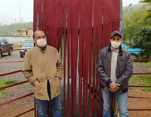 بعد تخصيص فندقه للأطباء.. صاحب فضاء “تامونت” بدمنات يصمم ممرا آليا للتعقيم