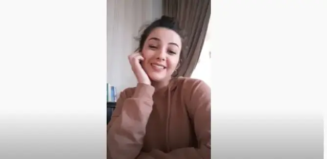 أغنية عن الحب في زمن الحجر الصحي تحول مغنية مغمورة لوجه معروف (فيديو)