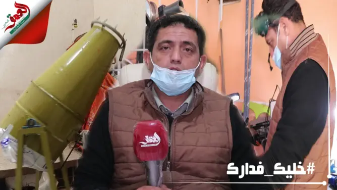 بمواد بسيطة.. مغربي يبتكر “مدفع رشاش” للتعقيم ويوجه رسالة للمسؤولين (فيديو)