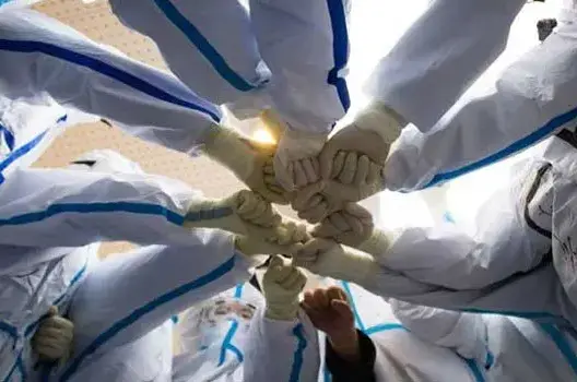 تقديرا لمجهوداتهم.. ائتلاف حقوقي يدعو العثماني لرفع أجور الأطر الصحية