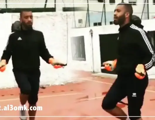 عزيمة وإصرار.. هكذا يجري زهير العروبي التداريب في الحجر الصحي(فيديو)