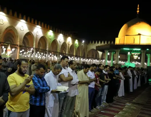 رسميا .. مصر تمنع إقامة التراويح والاعتكاف في رمضان بسبب “كورونا”